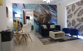 9 ¾ Apartamentos Vip
